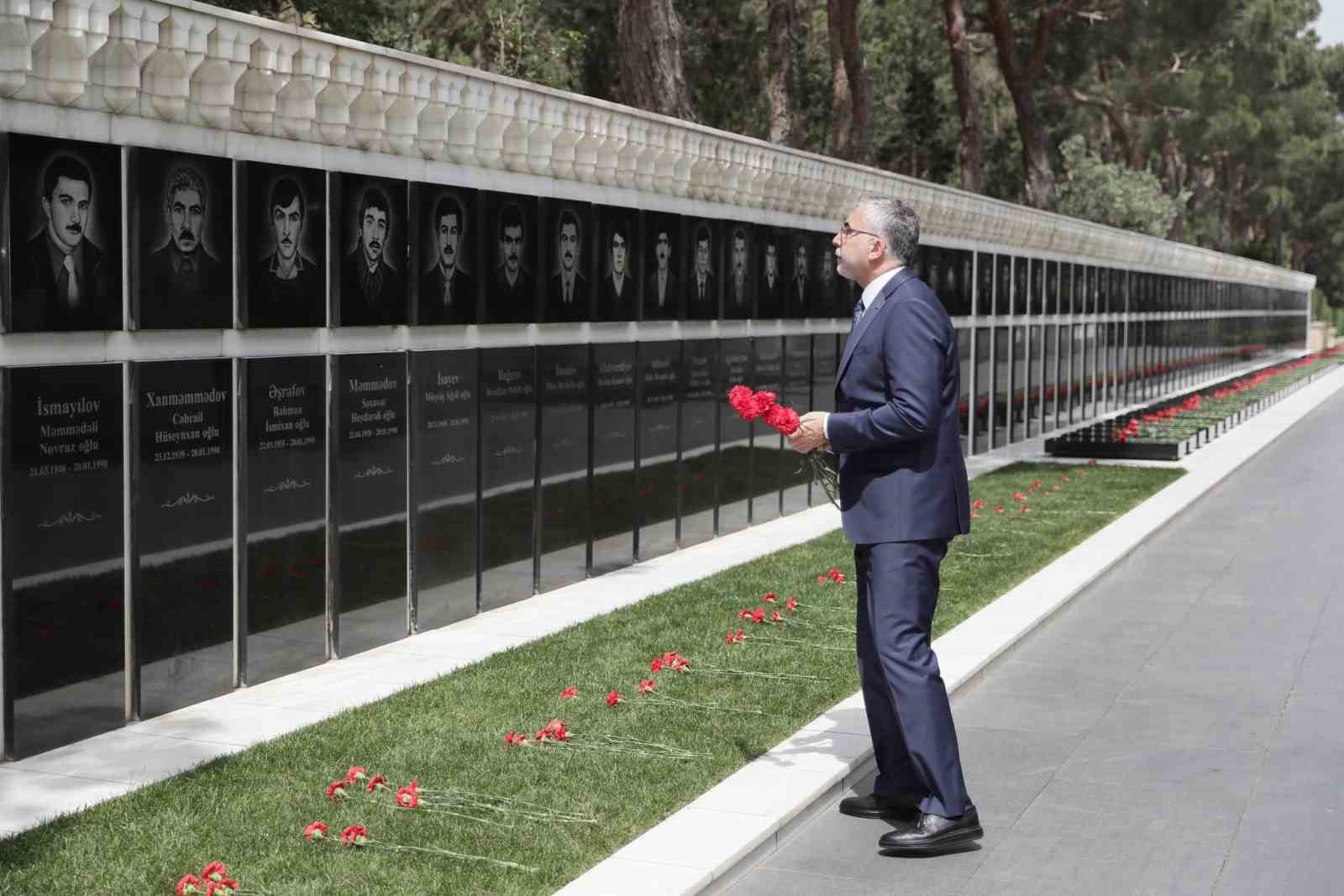 Çalışma ve Sosyal Güvenlik Bakanı Vedat Işıkhan, resmi temaslarda bulunmak