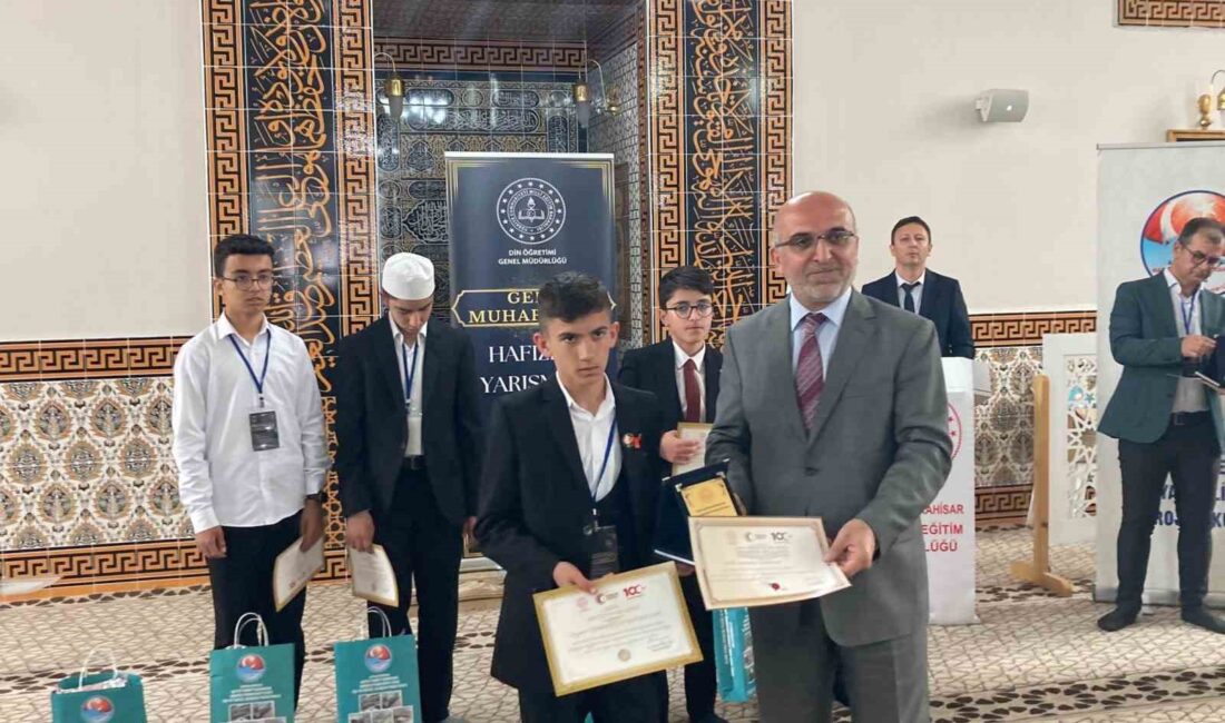Afyonkarahisar Hattat Ahmet Karahisari Anadolu İmam Hatip Lisesi koordinatörlüğünde düzenlenen