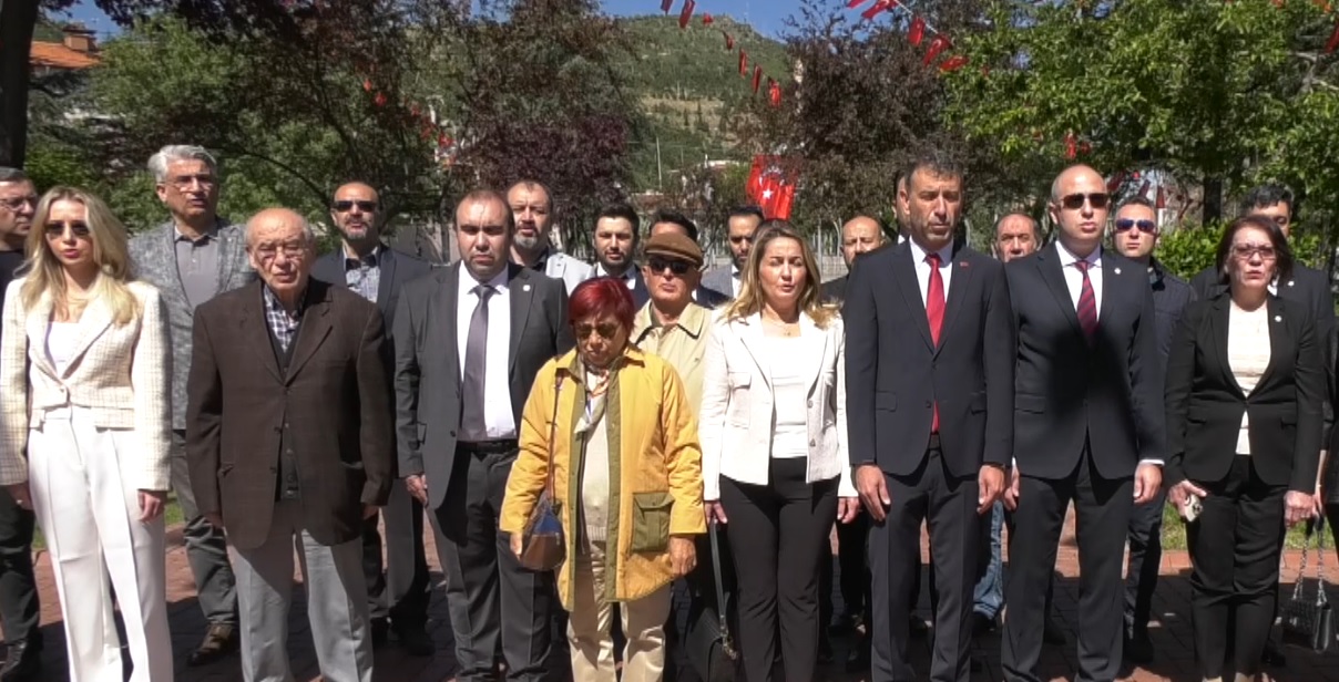 Bilimsel eczacılığın 185. yılı kapsamında 14 Mayıs Eczacılık Bayramından dolayı