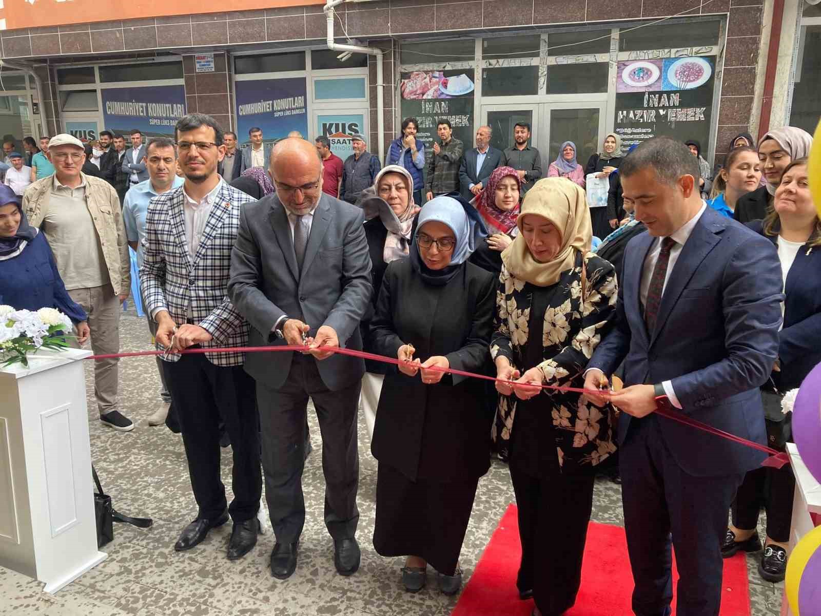 Afyonkarahisar Emirdağ İlçe Müftülüğü bünyesinde kurulan “Aile ve Dini Rehberlik