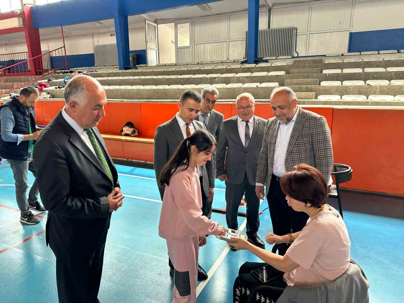 Afyonkarahisar Valiliği’nin himayelerinde yürütülen Türkiye Sportif Yetenek Taraması ve Spora
