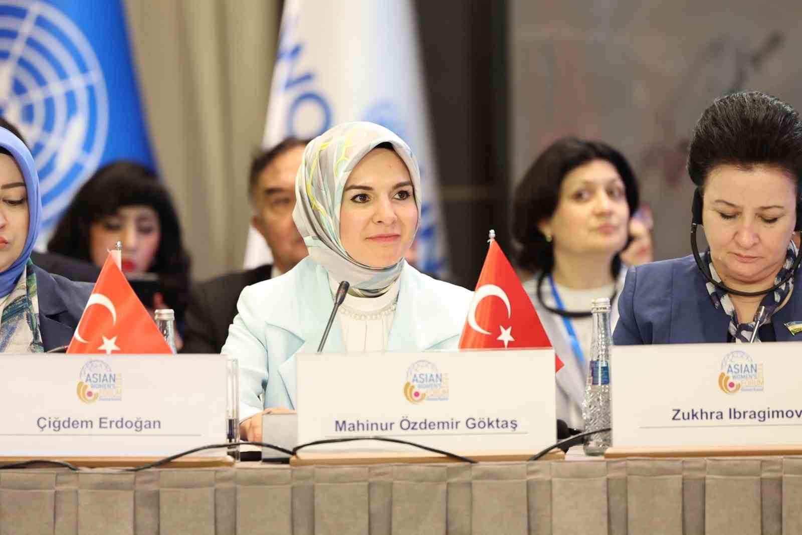 -Aile ve Sosyal Hizmetler Bakanı Mahinur Özdemir Göktaş, son dönemlerde