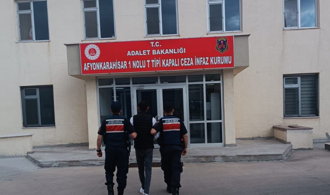 Afyonkarahisar İl Jandarma Komutanlığı tarafından, aranan şahısların tespiti ve yakalanmasına