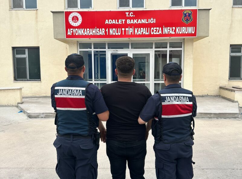   Afyonkarahisar İl Jandarma Komutanlığınca, aranan şahısların tespiti ve yakalanması 