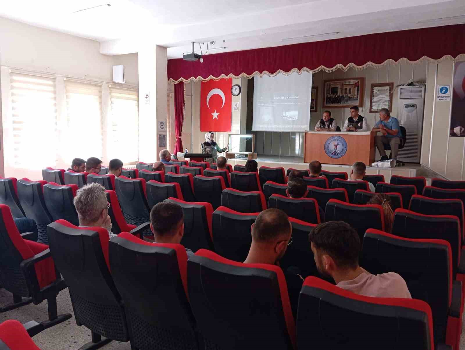 Afyonkarahisar Tarım ve Orman İl Müdürlüğü tarafından Sandıklı’da jeotermal sera