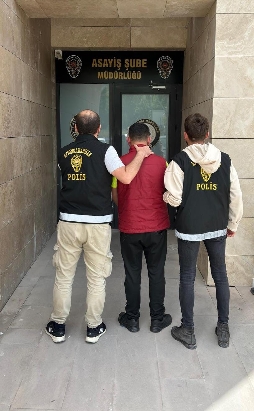 Afyonkarahisar hırsızlık suçundan 5 yıl 4 ay hapis cezası ile