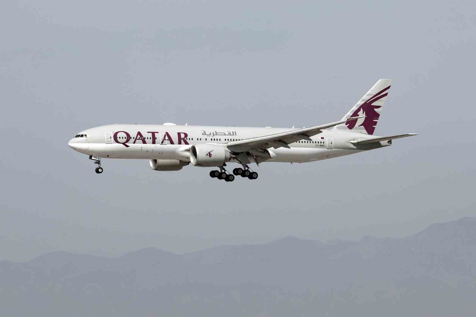 Katar’ın başkenti Doha’dan İrlanda’nın başkenti Dublin’e uçan Katar Havayolları’na ait