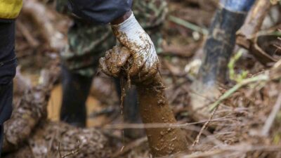 Doğu Afrika ülkesi Kenya’da şiddetli yağışların yol açtığı sel felaketinde