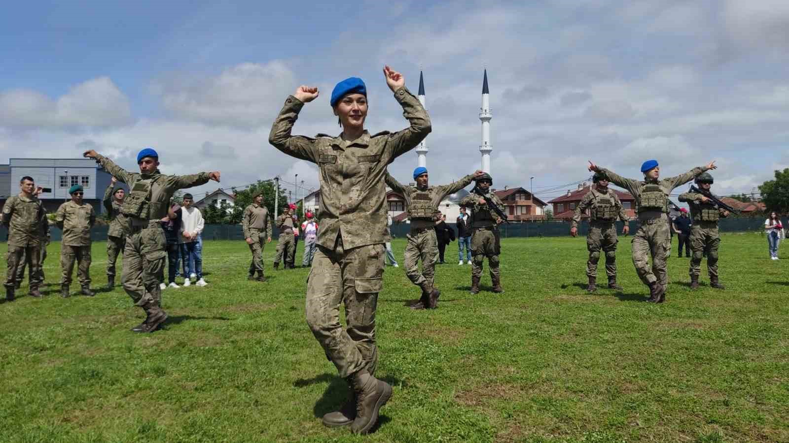 NATO’ya bağlı Kosova’da Barış Gücü (KFOR) bünyesinde görev yapan Türk
