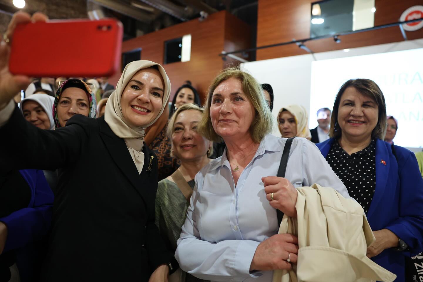 Aile ve Sosyal Hizmetler Bakanı Mahinur Özdemir Göktaş, “Türkiye’ye güç