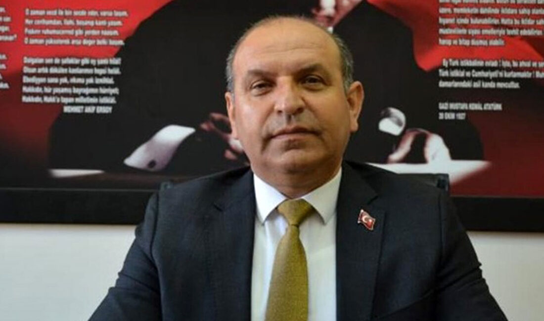 Türk Eğitim Sen Afyonkarahisar Şube Başkanı Muhtar Demirci, okullarda öğretmenlere