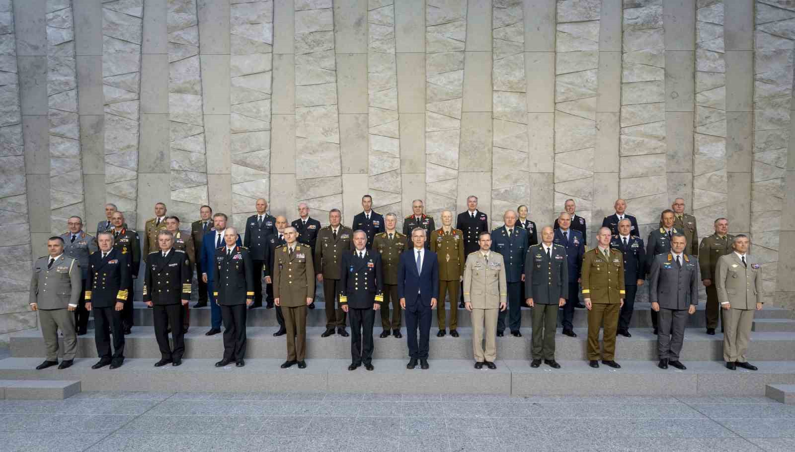 NATO ülkelerinin genelkurmay başkanları ittifakın dönüşümü, yeni savunma planlarının uygulanabilir