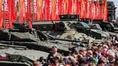 Rus ordusu, Ukrayna’dan ele geçirdiği ABD, Fransa, Almanya gibi Batı