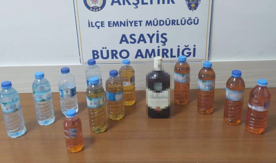 Konya’nın Akşehir ilçesinde polisin yakaladığı sahte/kaçak alkollü içki satan şahıs