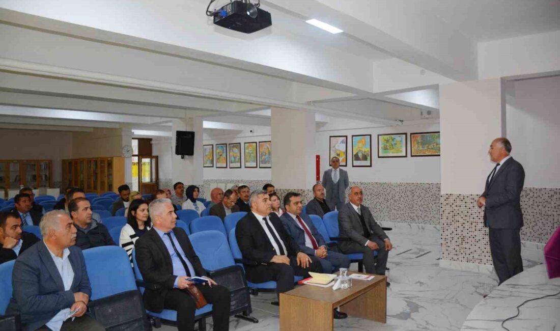 İl Milli Eğitim Müdürü Miraç Sünnetci, Emirdağ’da okul kurum müdürleri