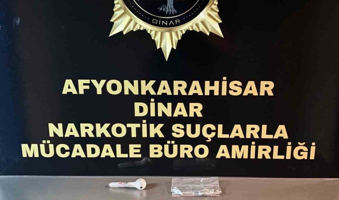 Afyonkarahisar’da polis tarafından şüphe üzerine durdurulan bir araçta yapılan aramada