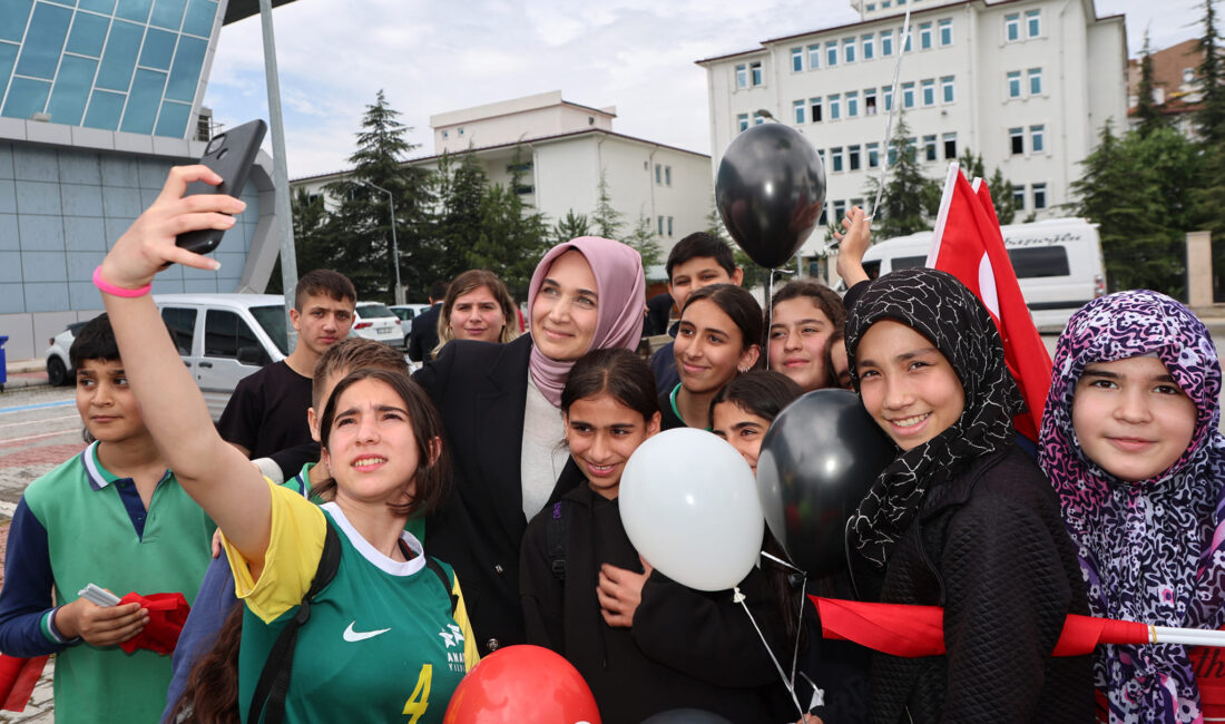 Vali Doç. Dr. Kübra Güran Yiğitbaşı, Afyonkarahisar Valiliği ve İl