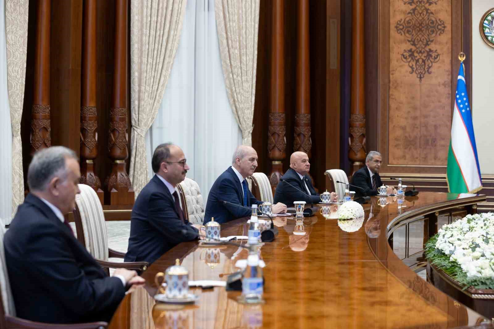 TBMM Başkanı Numan Kurtulmuş, Özbekistan Cumhurbaşkanı Şevket Mirziyoyev ile bir