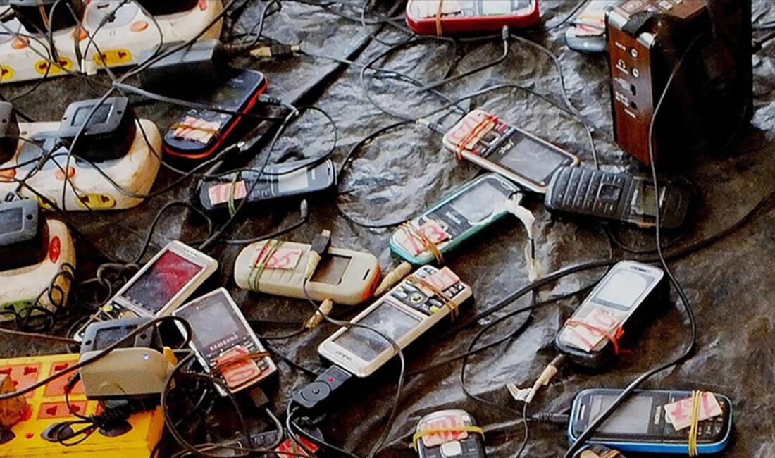 Bazı telefon parçalarının ithalatına gözetim uygulanacak Bazı telefon aksam ve parçalarının ithalatına gözetim uygulanması kararlaştırıldı.