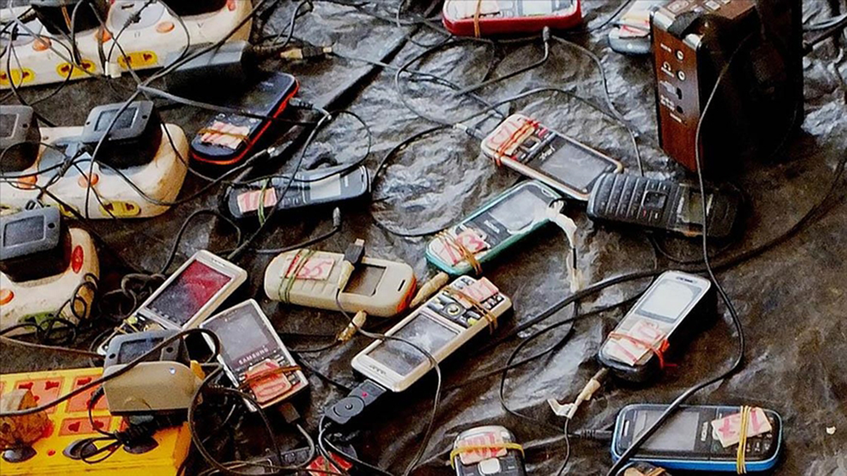 Bazı telefon aksam ve parçalarının ithalatına gözetim uygulanması kararlaştırıldı.