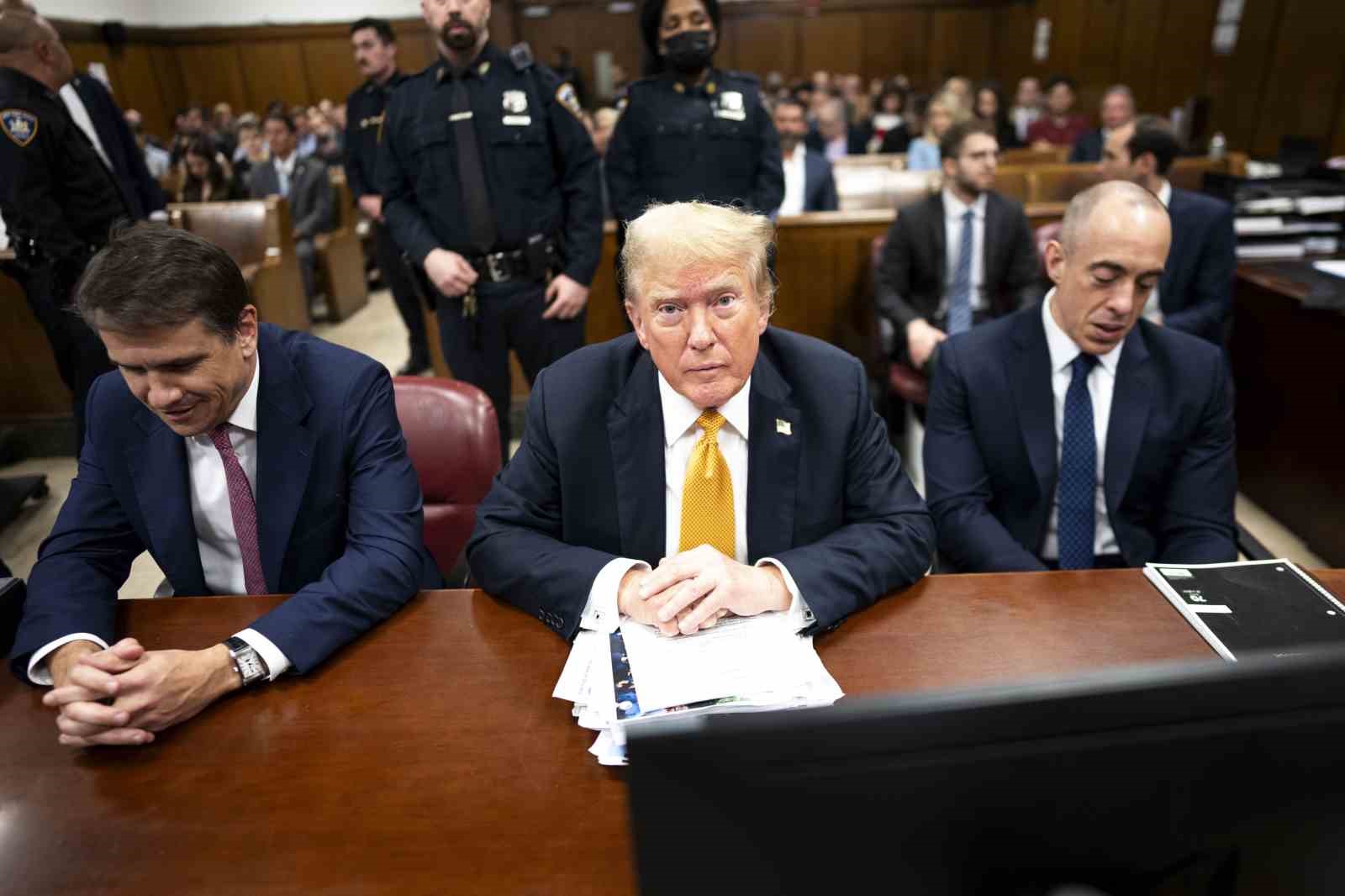 TRUMP HAKKINDAKİ “SUS PAYI” DAVASINDA JÜRİ MÜZAKERELERE BAŞLADI