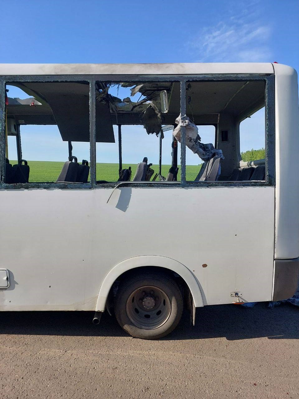 UKRAYNA GÜÇLERİNİN BELGOROD BÖLGESİNDE İŞÇİLERİ TAŞIYAN ARAÇLARA DÜZENLEDİĞİ DRONLU SALDIRIDA