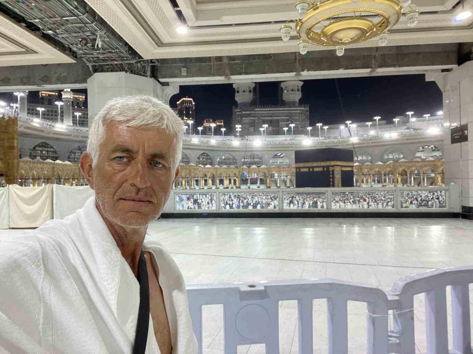 KUZEY MAKEDONYA’NIN BAŞKENTİ ÜSKÜP’TEN HAC VAZİFELERİNİ YERİNE GETİRMEK ÜZERE BİSİKLETLE