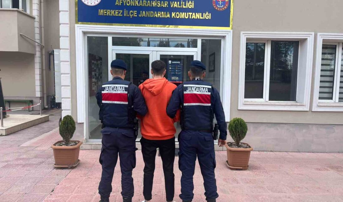 Afyonkarahisar’da uyuşturucu satma suçundan 5 yıl hapis cezası ile aranan