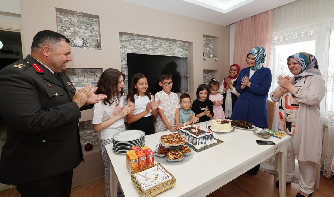 Her fırsatta şehit aileleri ve gazilerle bir araya gelen Vali