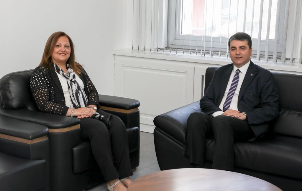 Demokrat Parti Genel Başkanı Gültekin Uysal, Belediye Başkanı Burcu Köksal’ı