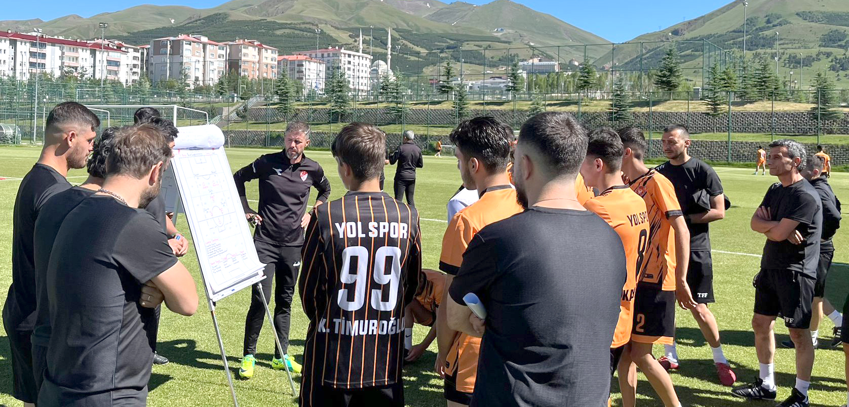 Türkiye Futbol Federasyonu Futbol Gelişim Direktörlüğü tarafından düzenlenen Antrenör Eğitim