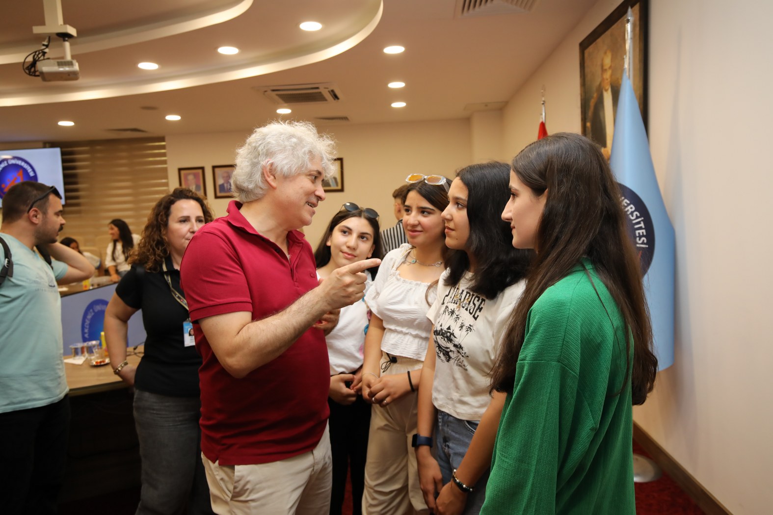 Akdeniz Üniversitesi Prof. Dr. Özlenen Özkan ve Prof. Dr. Tuncer