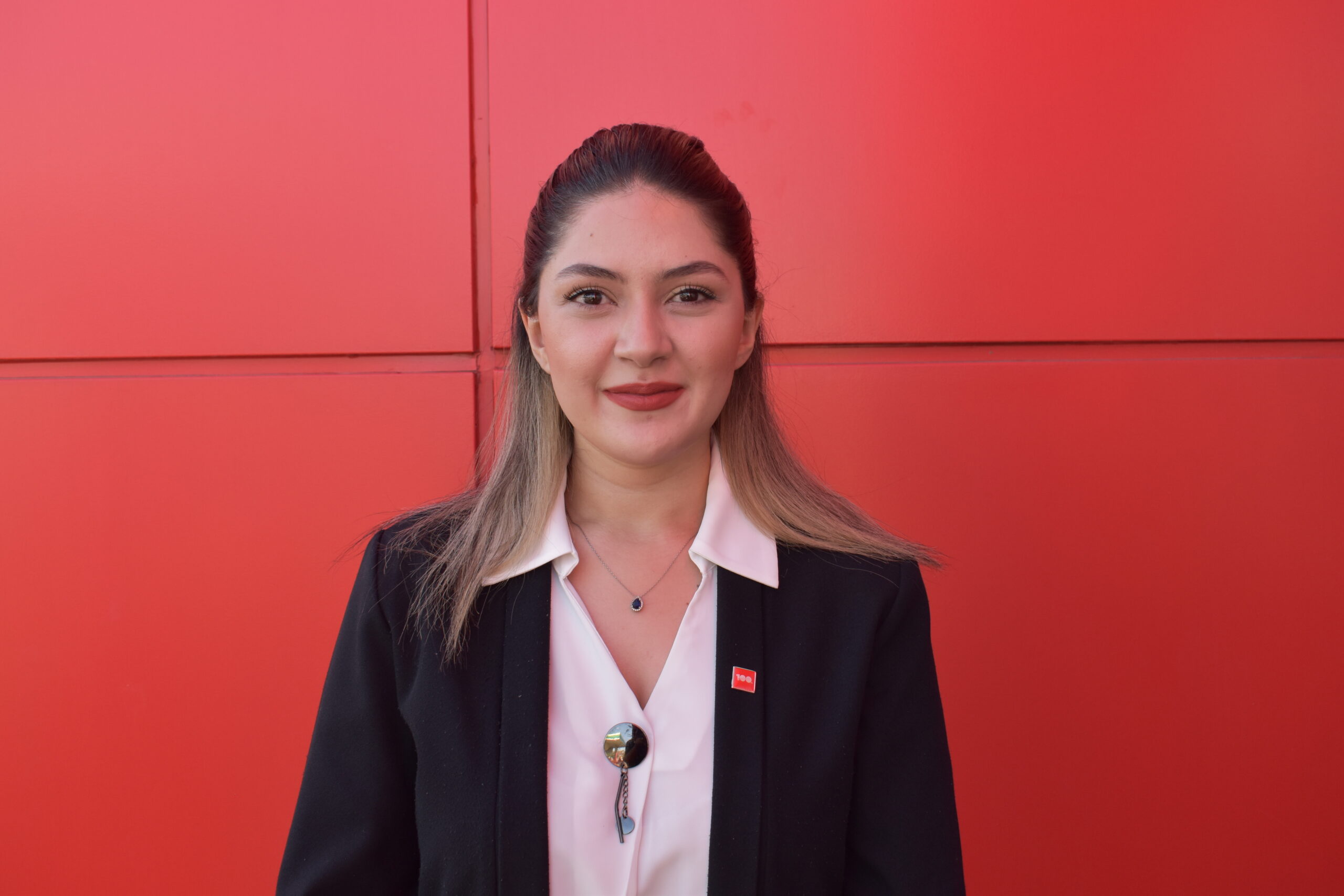 CHP Afyonkarahisar İl Kadın Kolları Başkan Adayı Özge Nur Ölmez,