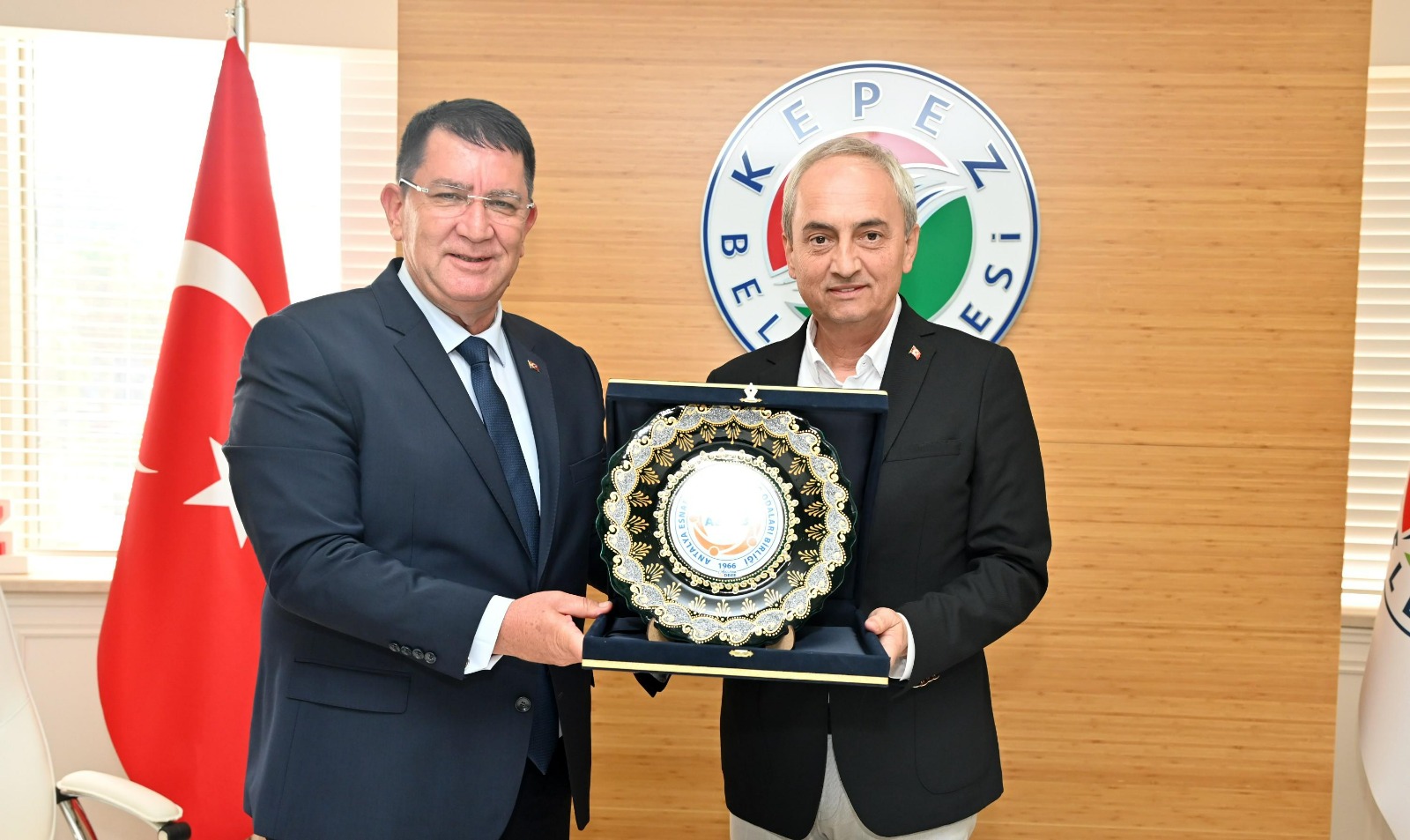 Antalya Kepez Belediye Başkanı Mesut Kocagöz, sözünü verdiği 107 projeyi
