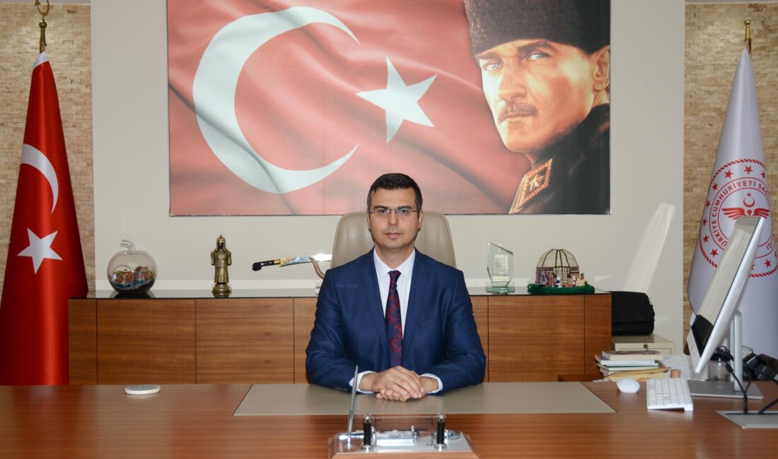  Afyonkarahisar Sağlık Müdürü Serhat Korkmaz, sıcak yaz günlerinde insanların sağlıklarını