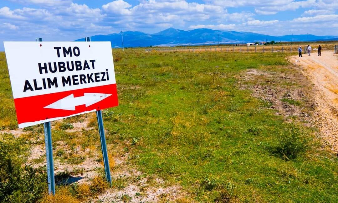 Çobanlar Belediye Başkanı Ali Altuntaş, üreticilere yönelik olarak açıklamalarda bulundu.