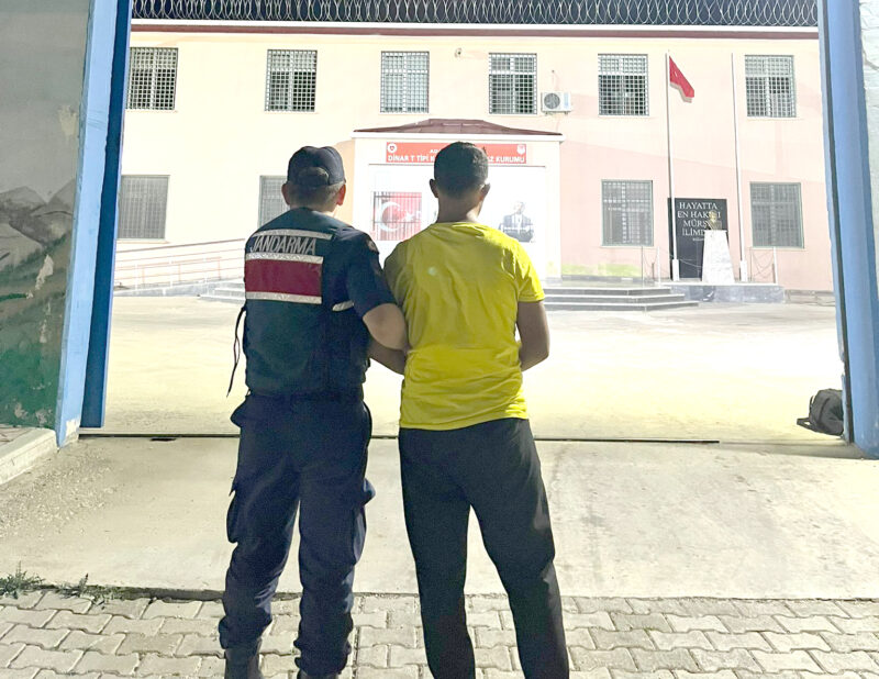 Afyonkarahisar’ın Dinar ve Sandıklı ilçelerinde kesinleşmiş hapis cezası bulunan 2