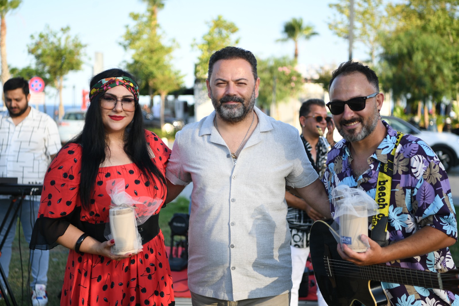   Antalya’da Konyaaltı Belediyesi’nin düzenlediği “Gün Batımı Konserleri” etkinliğinde nostalji