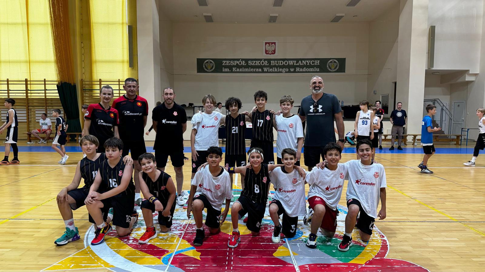 Muratpaşa Belediyespor Polanya’da parkeye çıktı Antalya Muratpaşa Belediyespor U12 basketbol