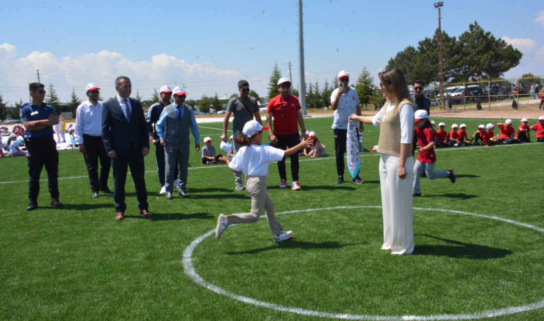 İscehisar’da “Geleneksel Çocuk Oyunları Şenliği ve Kermes Etkinliği” gerçekleştirildi. İlçe