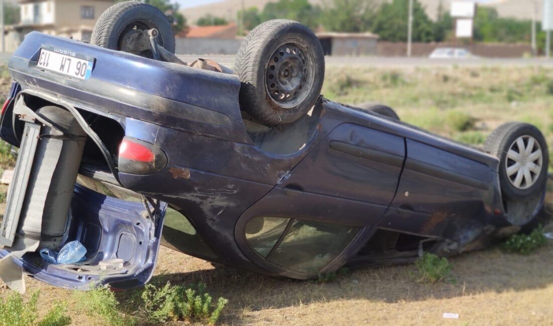 Afyonkarahisar’da otomobilin devrilmesi sonucu sürücü hayatını kaybetti. E.T. (44) idaresindeki