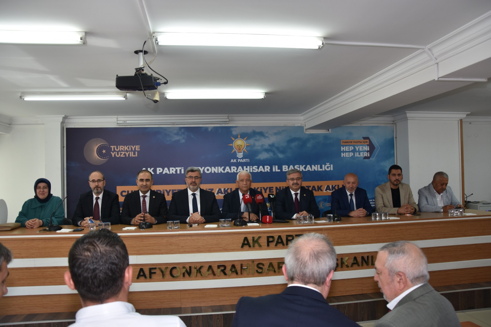 AK Parti İl Başkanlığı tarafından düzenlenen bayramlaşma programında konuşan AK