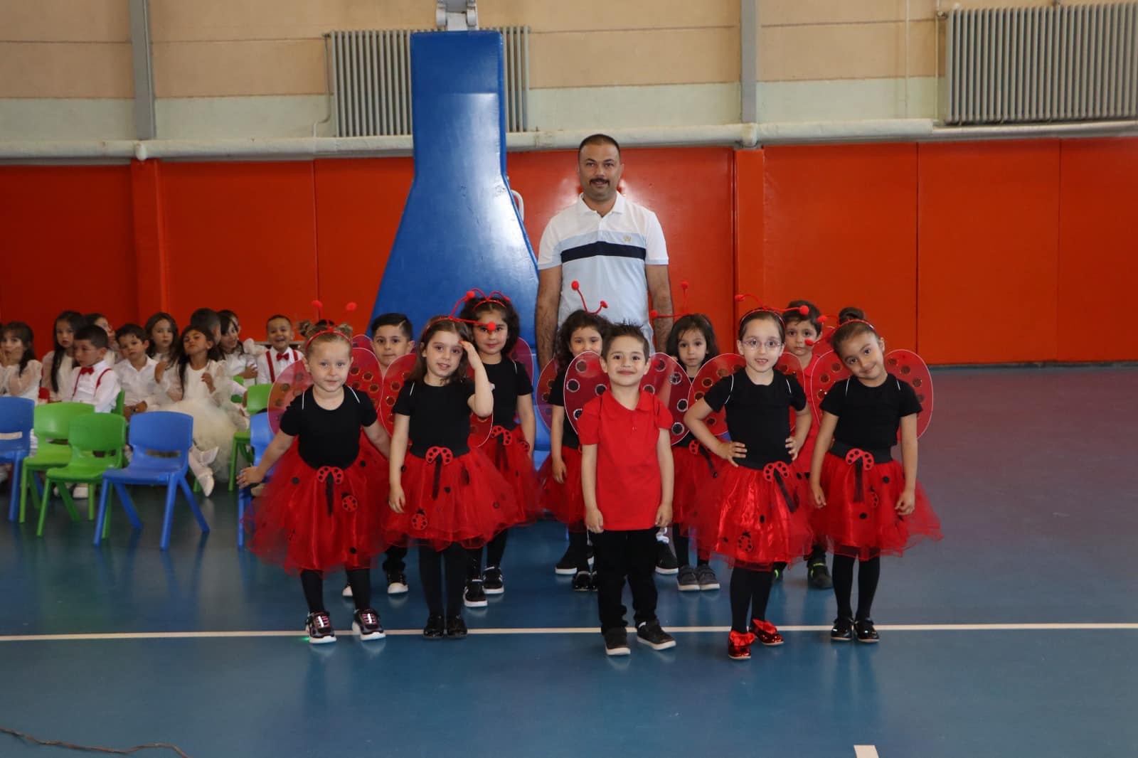 Afyonkarahisar Emirdağ Kaymakamı Bilici ve eşi Filiz Bilici, Fadime Derviş