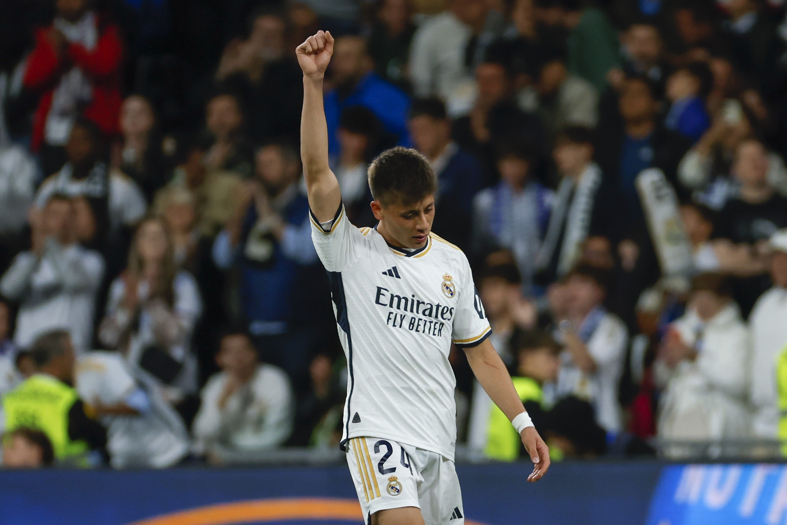 Real Madrid’de forma giyen milli futbolcu Arda Güler, baba ocağı
