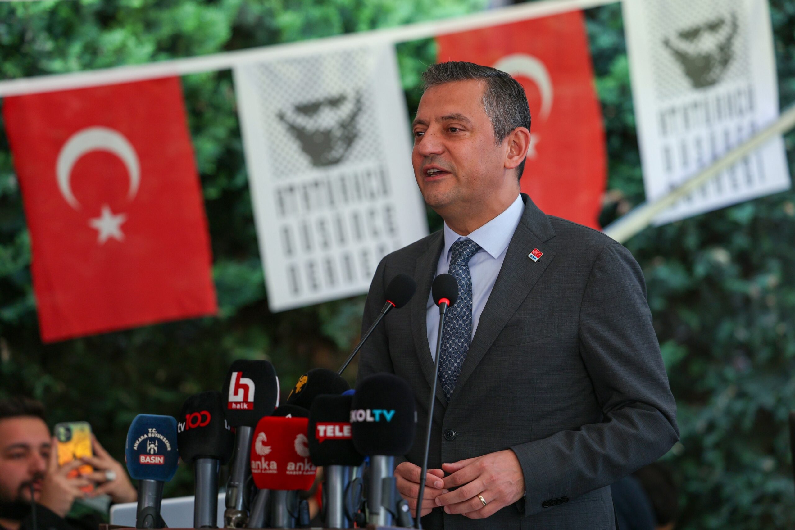 Cumhuriyet Halk Partisi (CHP) Genel Başkanı Özgür Özel, “Dört yıl