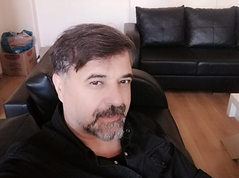 Adana’nın Kozan ilçesinde darp edilen okul müdürü hastaneye kaldırıldı. Edinilen