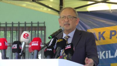 AK Parti Kayseri İl Başkanlığı tarafından düzenlenen bayramlaşma programına katılan