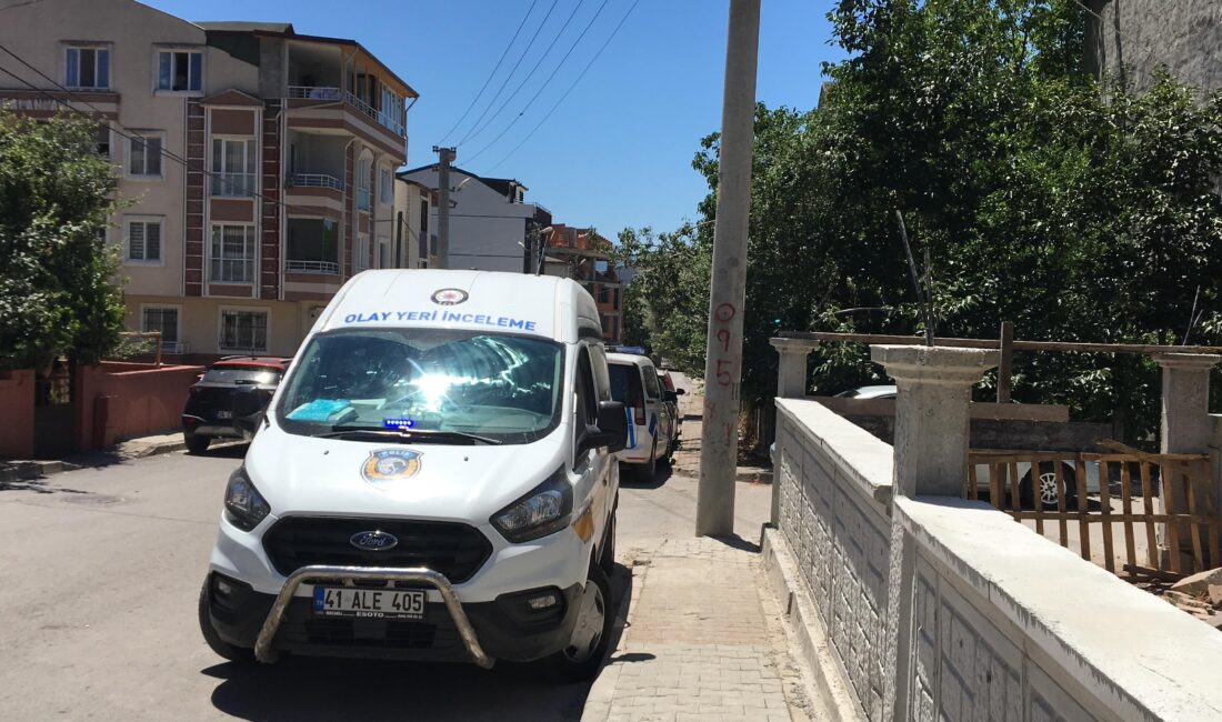 Kocaeli’nin Körfez ilçesinde boşanma aşamasında olan karı koca, çocuklar için