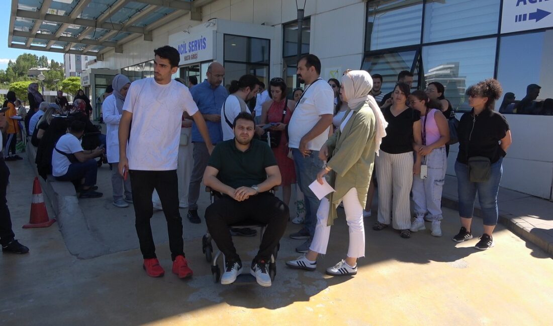 Kastamonu’da kapatılan Özel Tema Koleji yöneticileri ile okulda çalışan öğretmenler