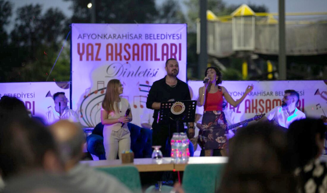 Afyonkarahisar Belediyesi sanatseverlere muhteşem bir müzik ziyafeti yaşattı. “Yaz Akşamları